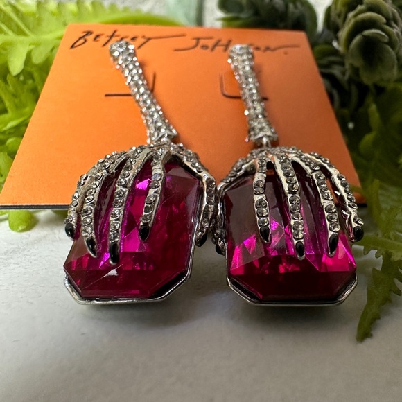 NFS -SOLD‼️ Betsey Johnson Ric Skeleton Hands Crystals Pink Gem Drop Earrings - Picture 3 of 6